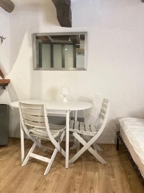 Studio Terrasse. A 50M De La Plage Sablettes Menton Exterior photo